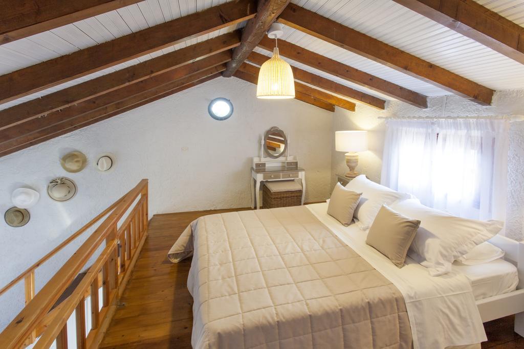 Glyfada Beach Villas Longos  Exterior photo